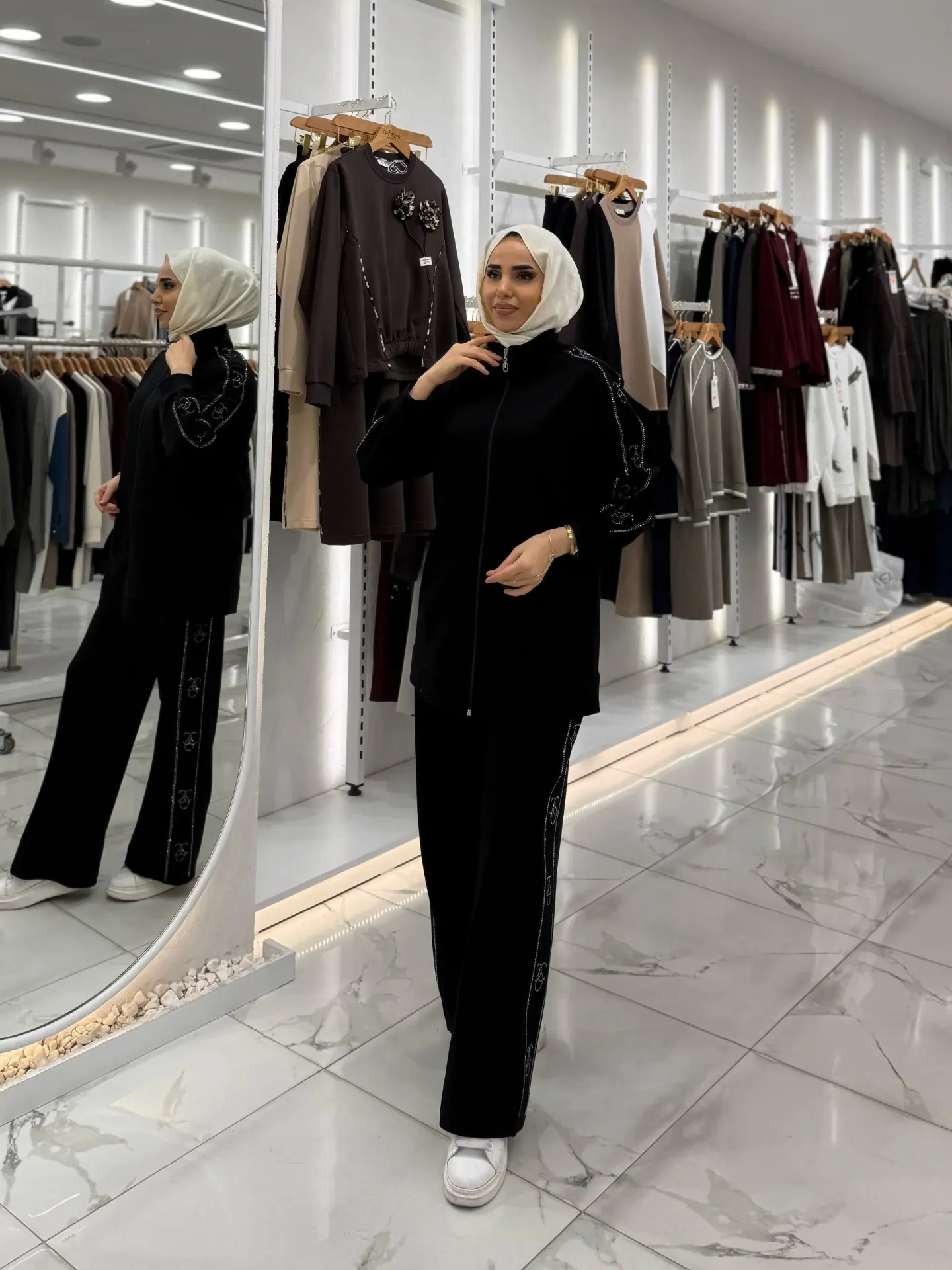 [869-108401-38] Two Piece Set - Black 10840 (38)
