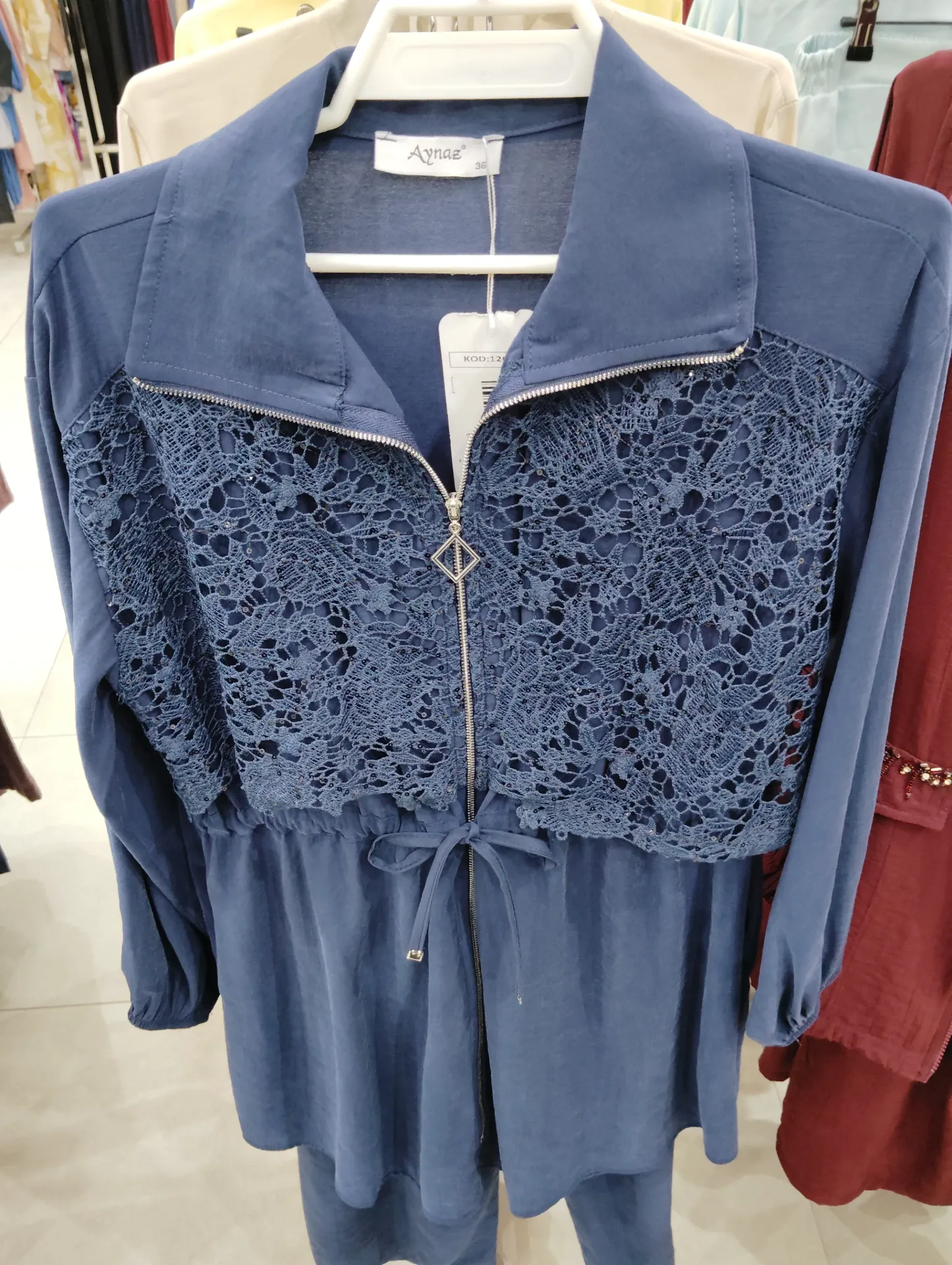 [869-1203652-38] Two Piece Set - Navy 120365 (38)